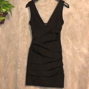 🥳 Nikibiki Black mini Dress Fitted S